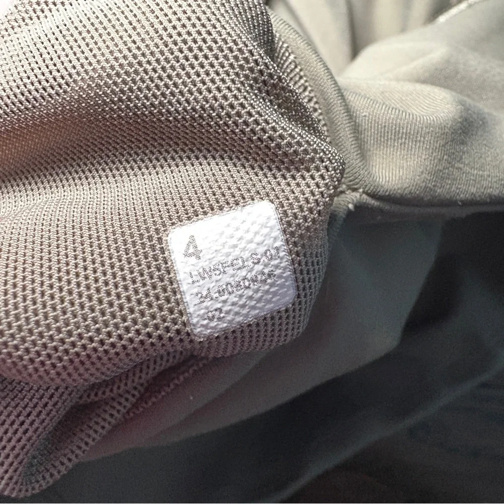 Lululemon wunder under smooth cover tight - Picture 7 of 7